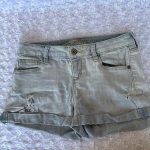 Arizona Distressed Jean Shorys